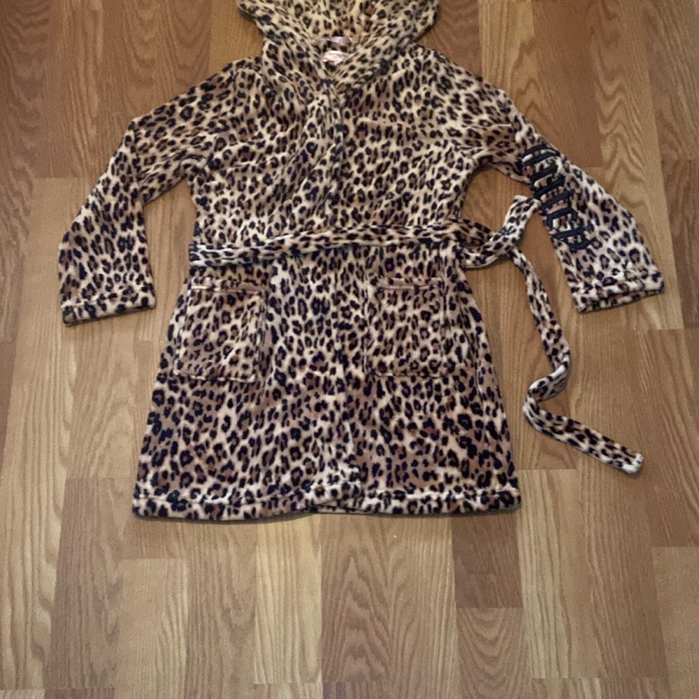 Woman’s Leopard juicy couture fleece robe L/XL Nwt New